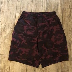 Men’s Lululemon 9” Pacebreaker short